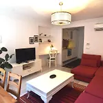 Cozy 1-Bdr Apartment In Cihangir Neighborhood