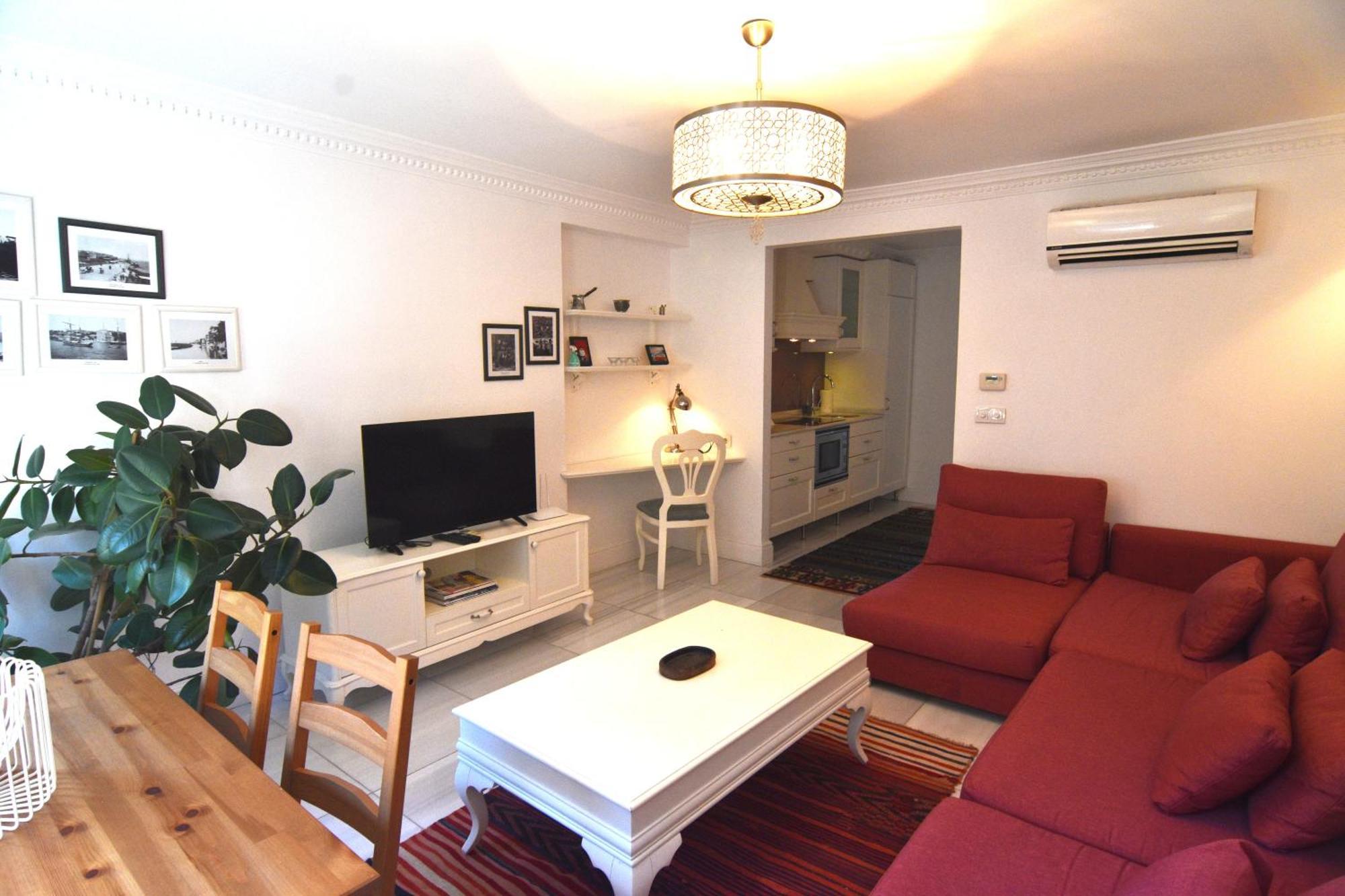 Cozy 1-bdr In Cihangir Neighborhood