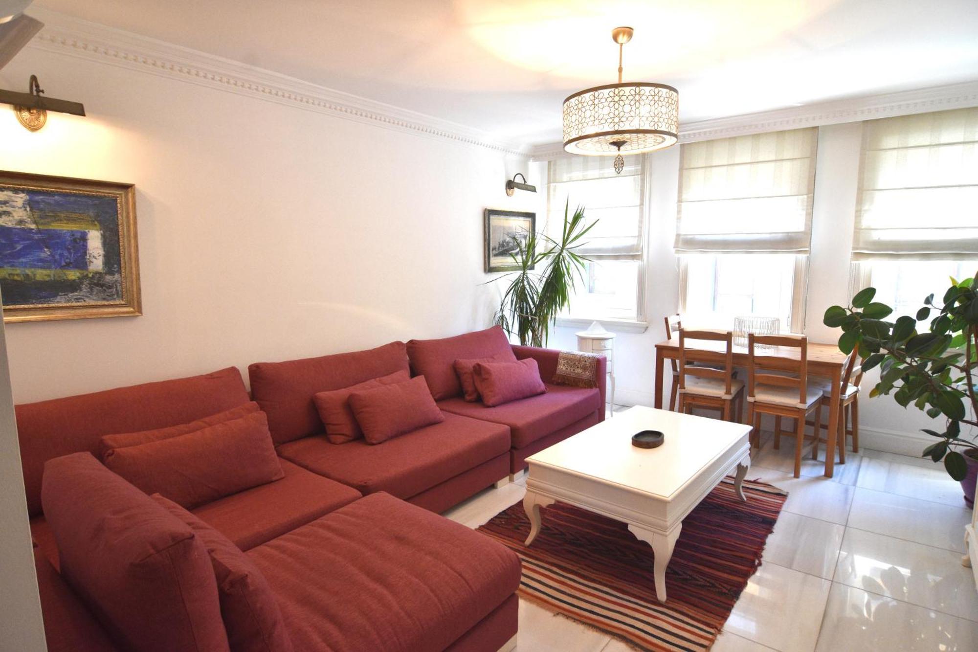 Daire Cozy 1-bdr In Cihangir Neighborhood İstanbul